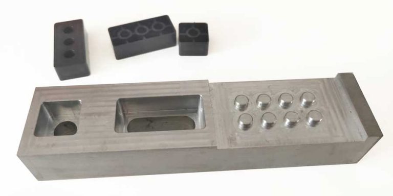 Injection mold for lego brick-like parts - Boyan Manufacturing Solutions