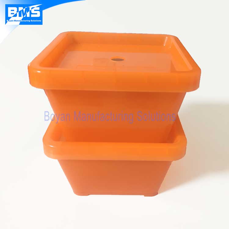 Two-Tone Plastic Stackable Tubs / Nestable Tubs - Greenwood Plastics  Industries