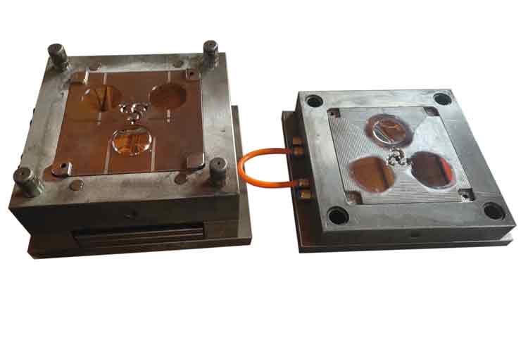 injection mold for clear plastic plate